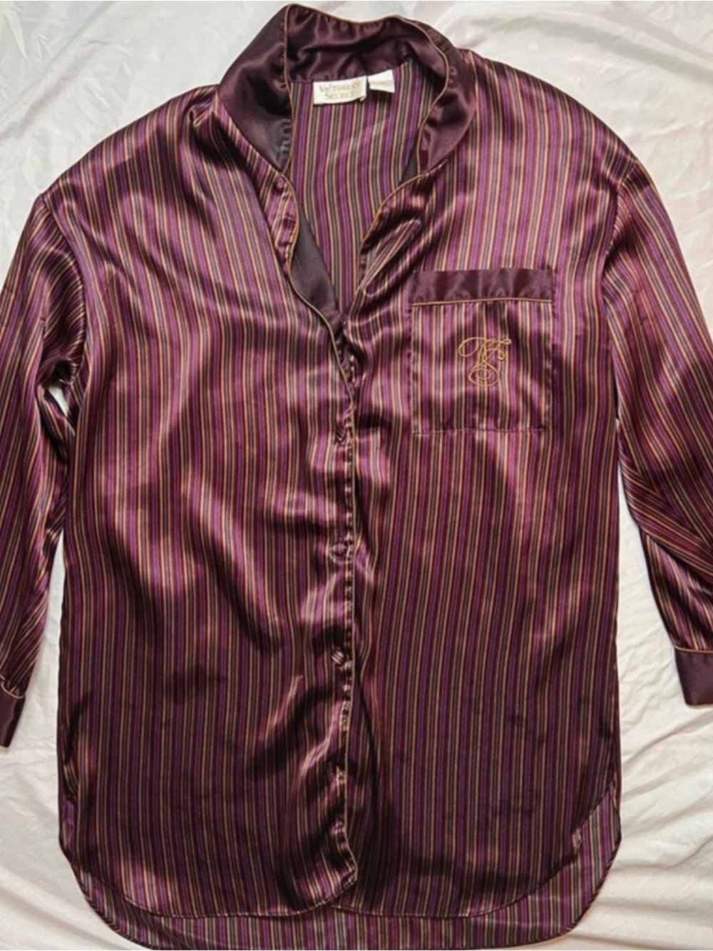 1990s Victoria secret gold label satin nightshirt